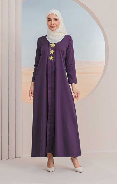 Jubah Kebarung Klasik Dark Purple styling shot on model capturing cuff bell sleeve detail