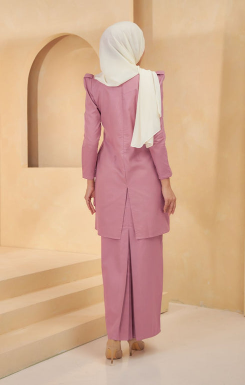 Kurung Moden Plain Dusty Pink back view showing back zip and backside cut