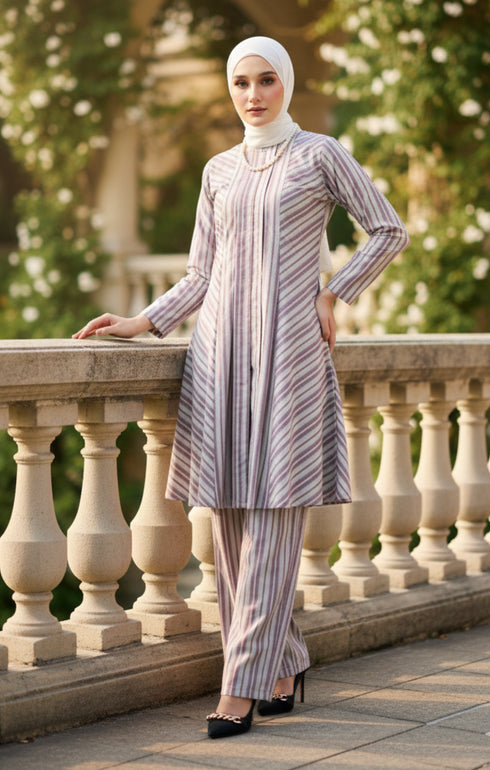 Model wearing Liyana 2.0 Kebarung Linen Dusty Pink Stripe D3‑1 displaying overall styling and drape