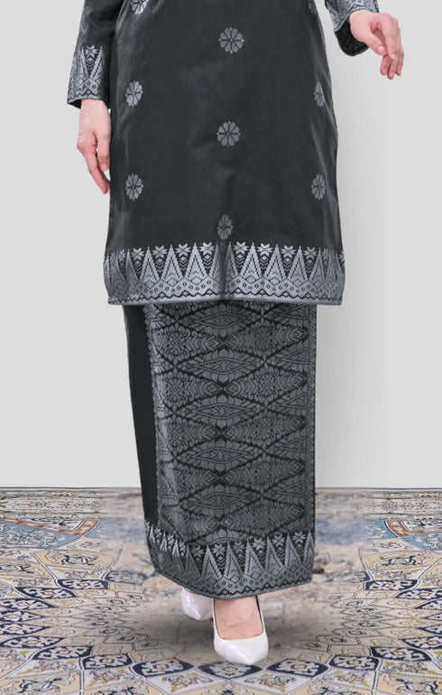 Riza 2.0 Kurung Moden Black Silver songket fabric texture