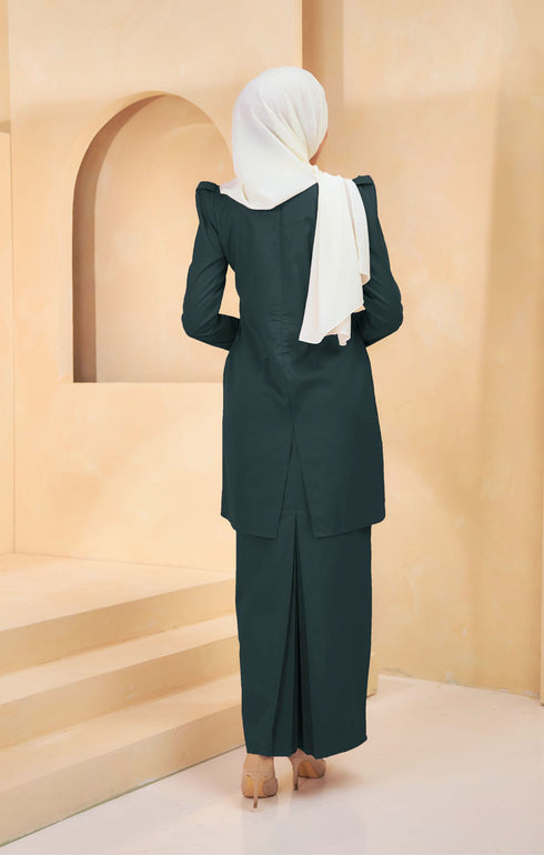 Kurung Moden Plain Dark Emerald Green back view showing back zip and backside cut